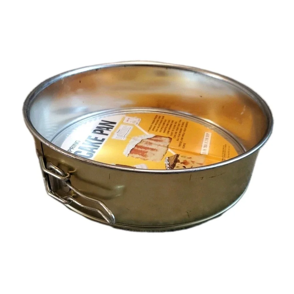 Vintage 70s Metal SPRING Cake Pan by Action Industries 9.5